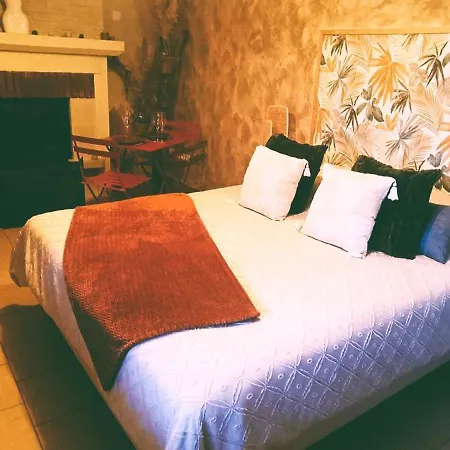 Les Deux Sources Apartment *