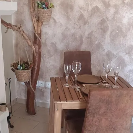 Les Deux Sources Apartment